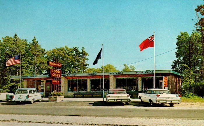 Melwings Restaurant - Old Postcard (newer photo)